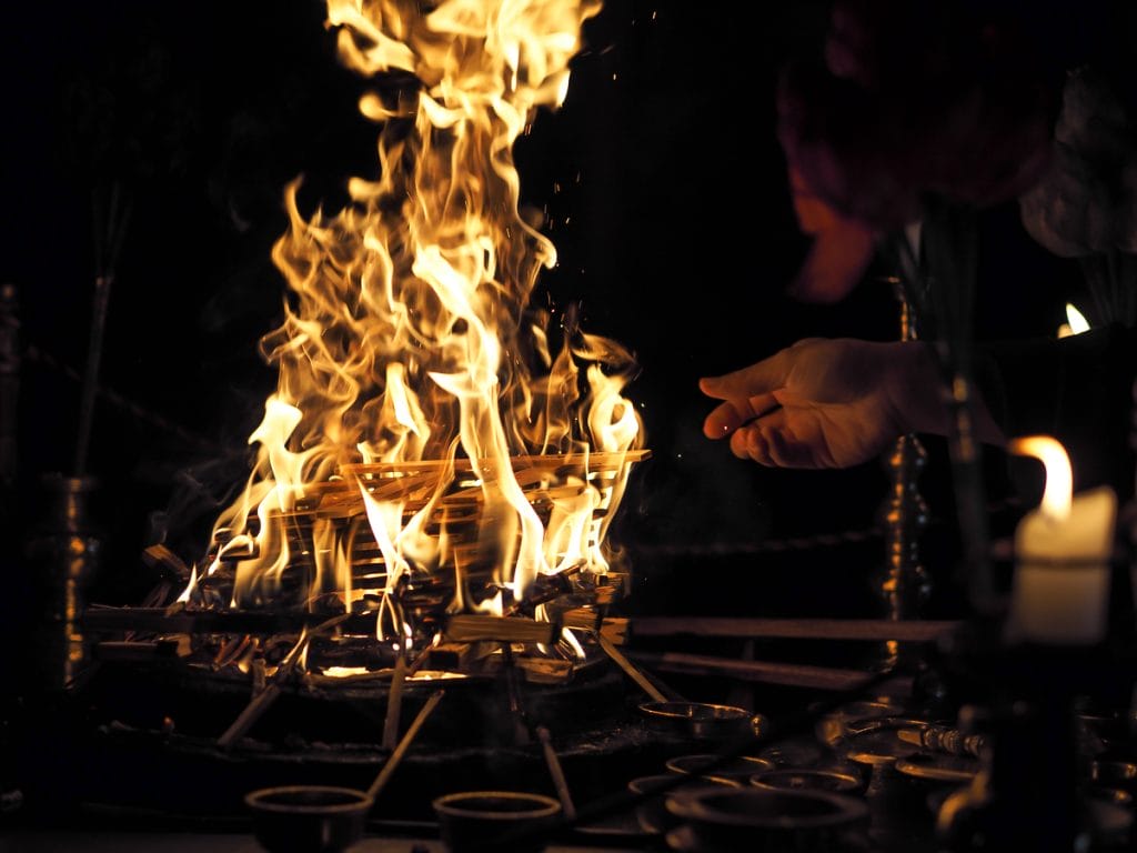 Fire ceremony at Ekoin Koyasan