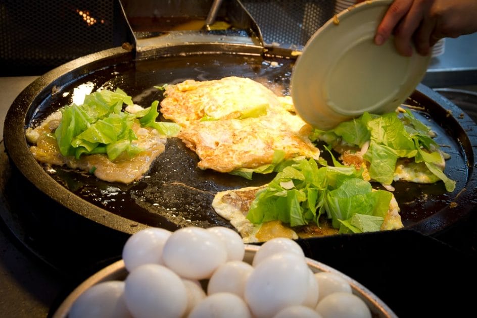 Oyster omelets at Dongmen Night Market (Yilan Night Market) in Yilan City