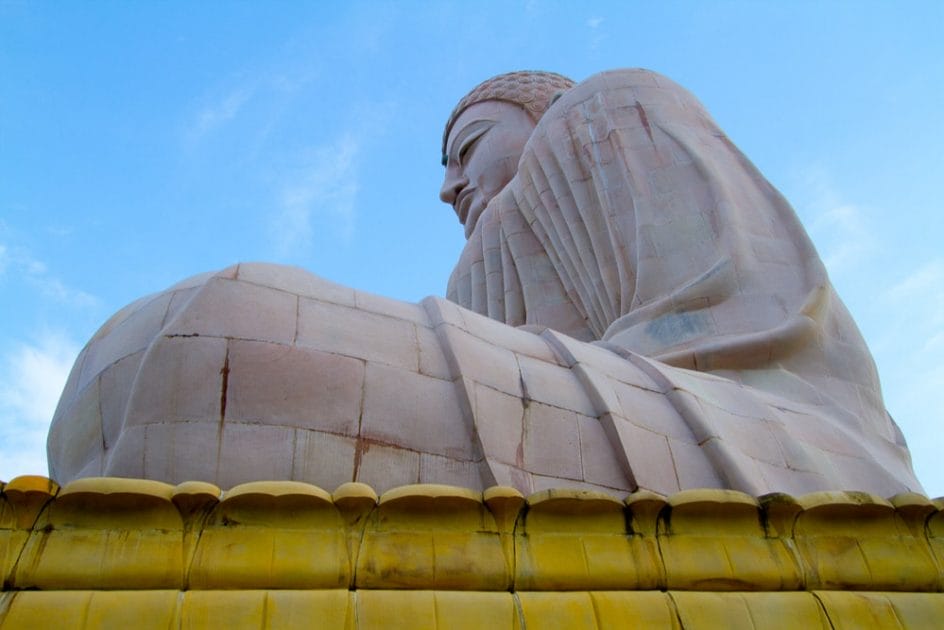 Pilgrimage sites in India: Bodh Gaya Buddha