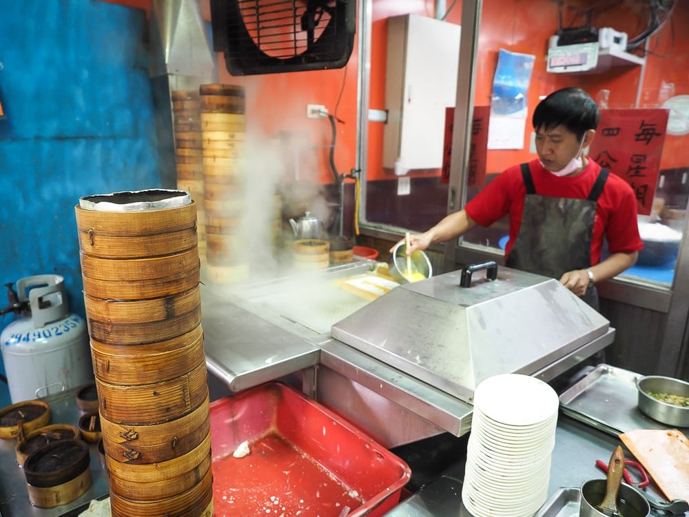 Cheung Yu Restaurant, a great dim sum restaurant in Little Burma, Taiwan