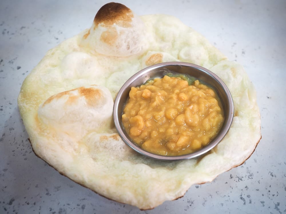 Indian flatbread with chickpeas at 786 Liyuan Halal Restaurant in Little Burma, Taipei