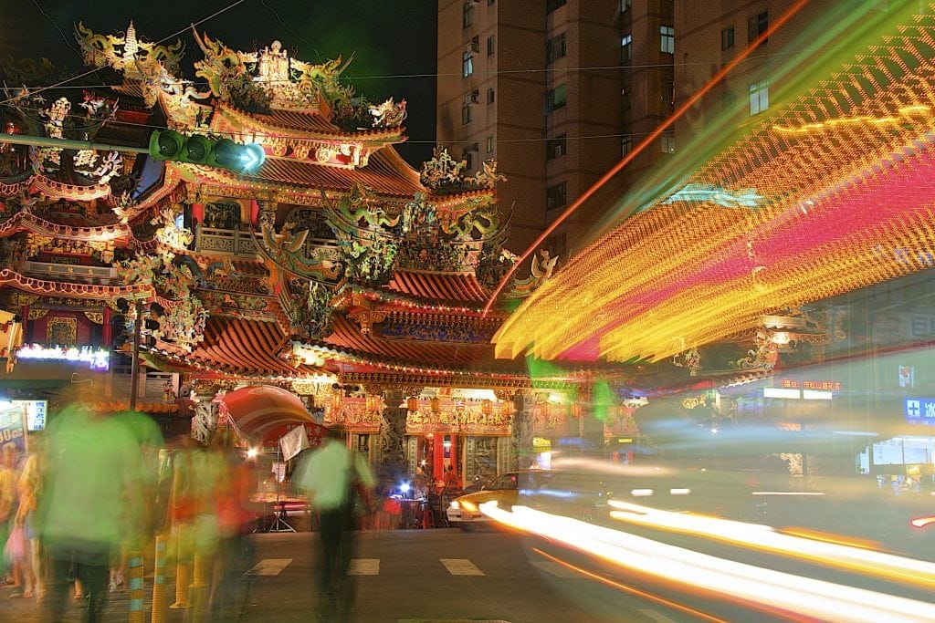 20 Best Night Markets in Taipei (+ What To Eat at Each One!) - Spiritual  Travels