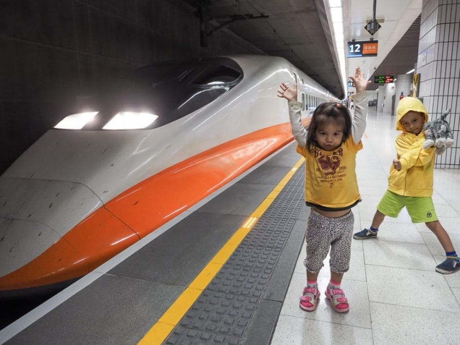 Taiwan high speed rail from Taipei to Taichung