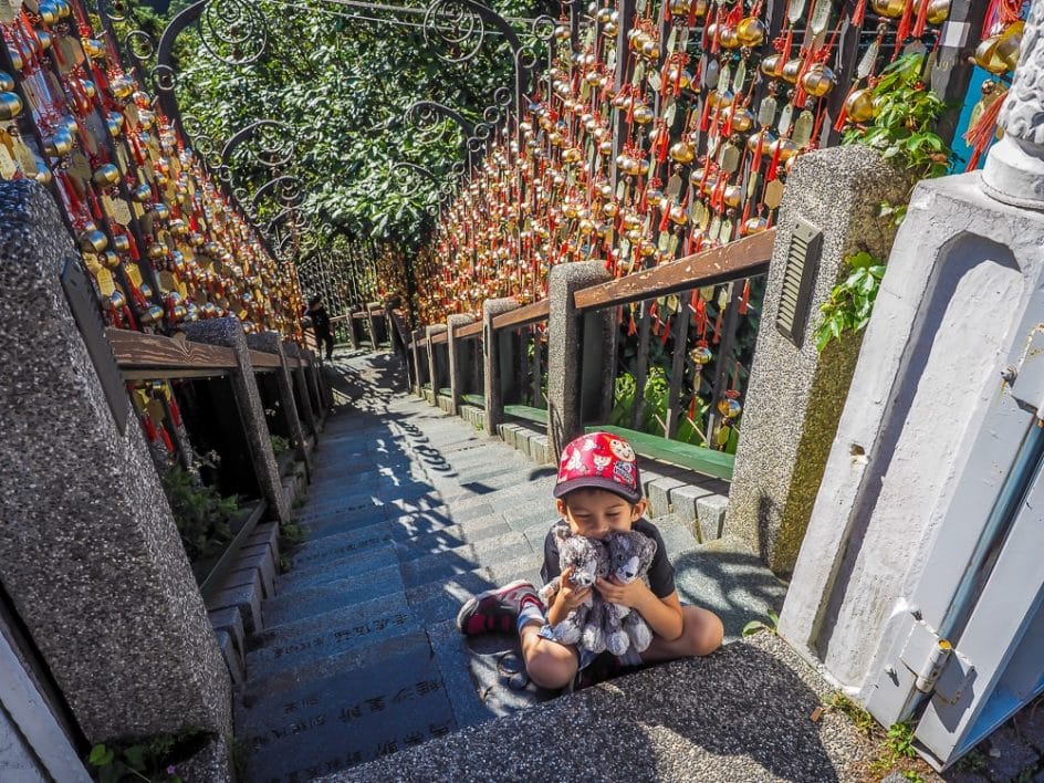 Stairs from Wenwu Temple to Sun Moon Lake
