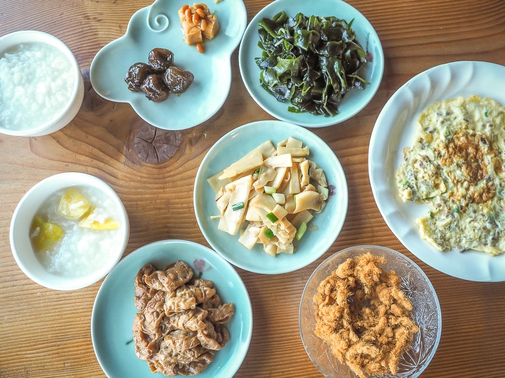 Breakfast at Yu Tao Yuan Guesthouse, Lugu