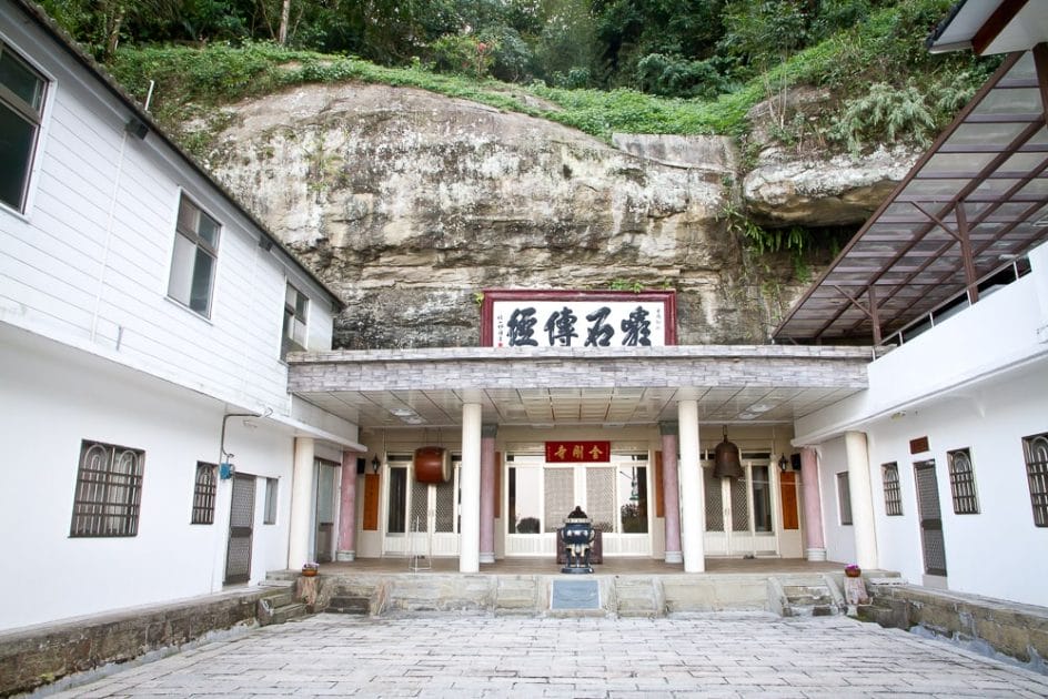 Lion's Head Mountain cave temple, Miaoli, Taiwan