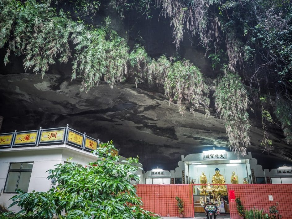 Shuilian Cave, Lion's Head Mountain