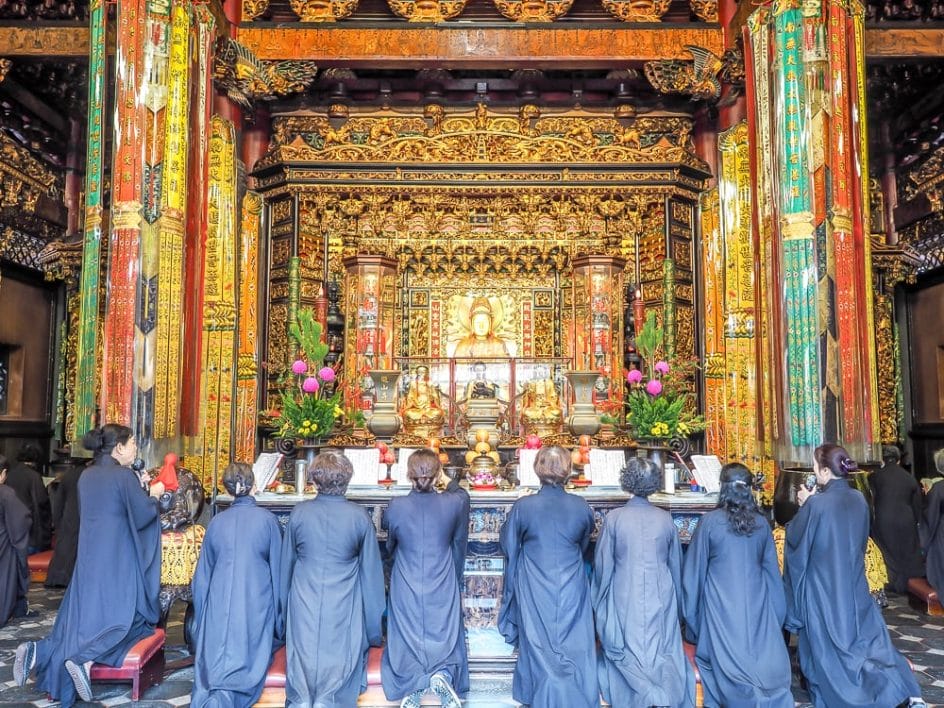 Main altar of Longshan Temple, the first place to begin on your Taiwan travel itinerary 5 days