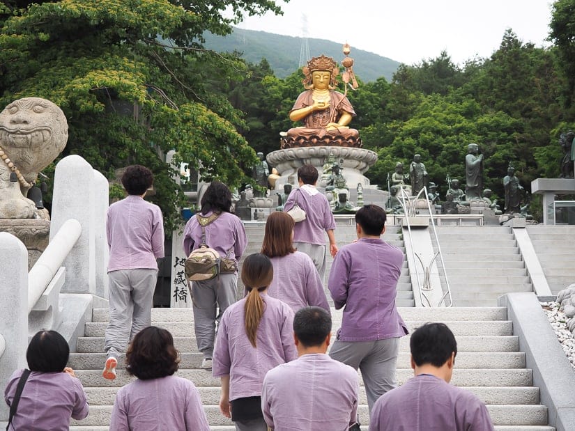 Wondering what to do in Busan? Start with Beomeosa temple!