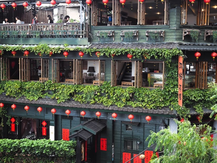 Scene from Spirited Away at A-Mei Teahouse Jiufen