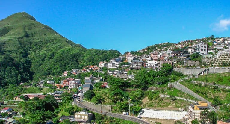 How to get to Jiufen, Jinguashi, Shifen watefall from Taipei