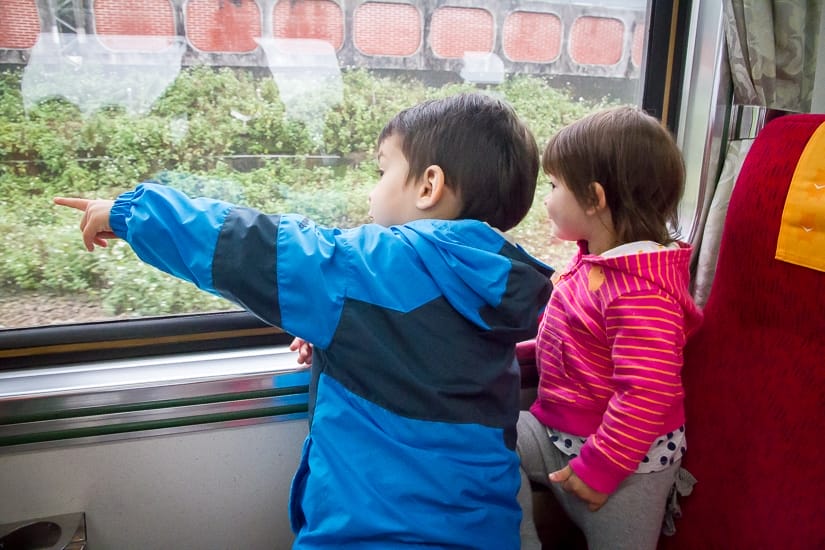 Taking the train to Jiufen