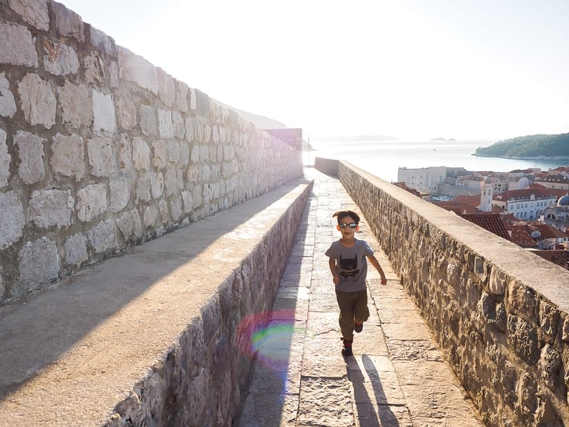 Is Dubrovnik city walls suitable for kids? Yes!