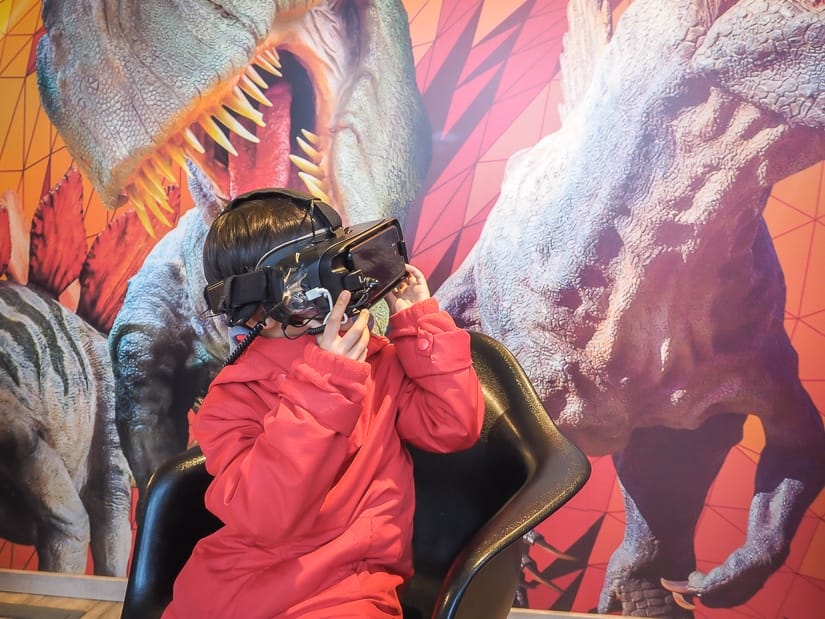 4R virtual reality sets at Dino Park Praha