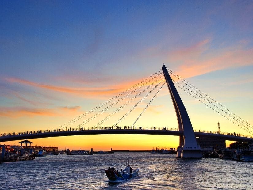 Sunset at Lover's bridge, Fisherman's Wharf, Danshui