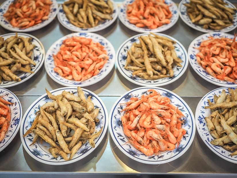 River fish and shrimp, a popular Wulai specialty