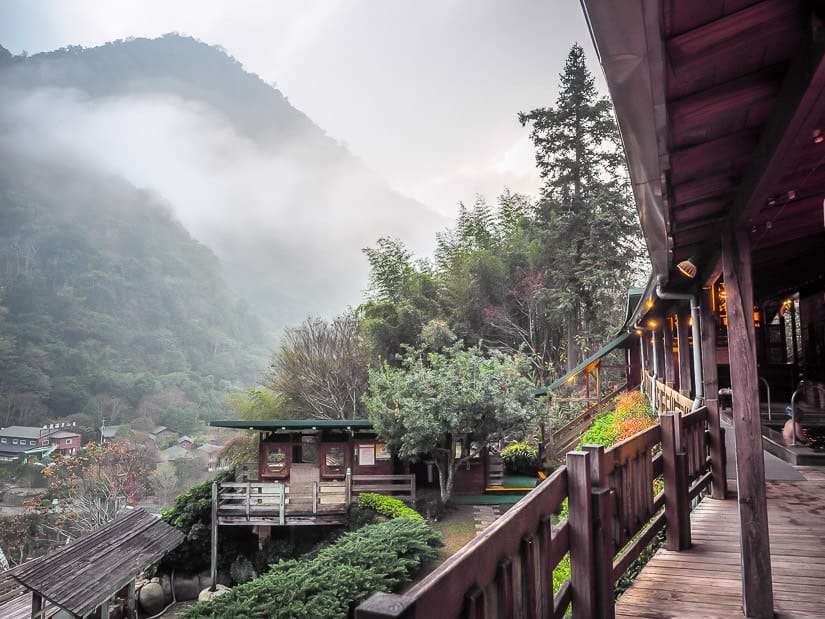 View of a hot spring hotel in Tai'an with mountains in the background