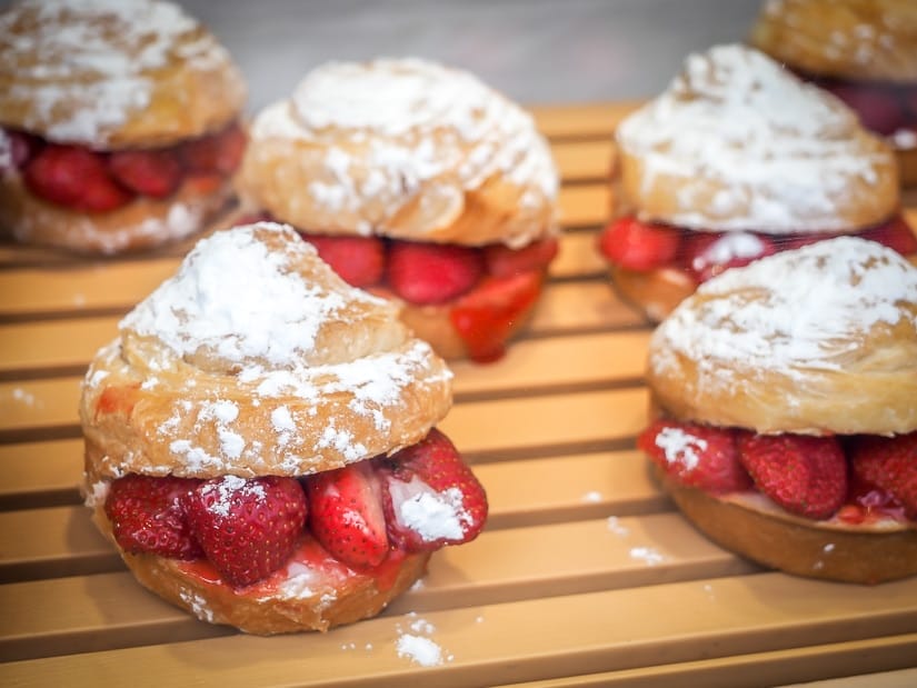 Strawberry cakes, Dahu Wineland Resort