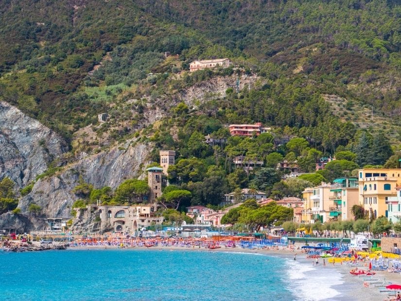 Lack of beaches is a bi difference in Cinque Terre vs Amalfi Coast