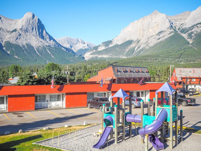 Rocky Mountain Ski Lodge, a great place to stay in Banff with kids