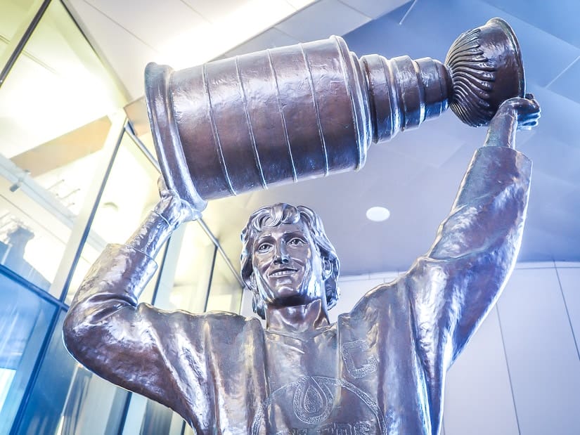 A statue of Wayne Gretzky in the Edmonton Ice District