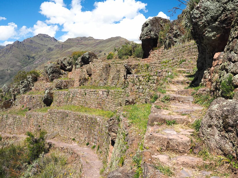 A path splits to the left and right, with the right one going into Ñusta Tiana ruins at Pisac