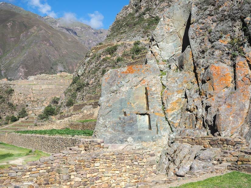 Ruins of Inka Misana, with some niches carved in the cliff